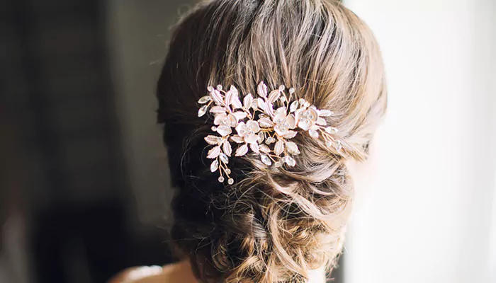 Adorn your tresses with exquisite flower braid hairstyles